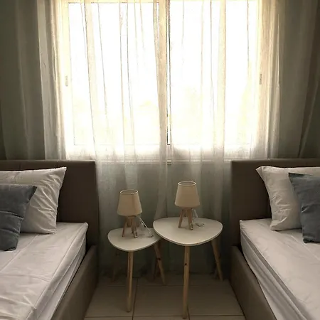 H&o Golden Sun Apartman