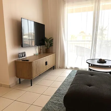 H&o Golden Sun Apartament Pafos